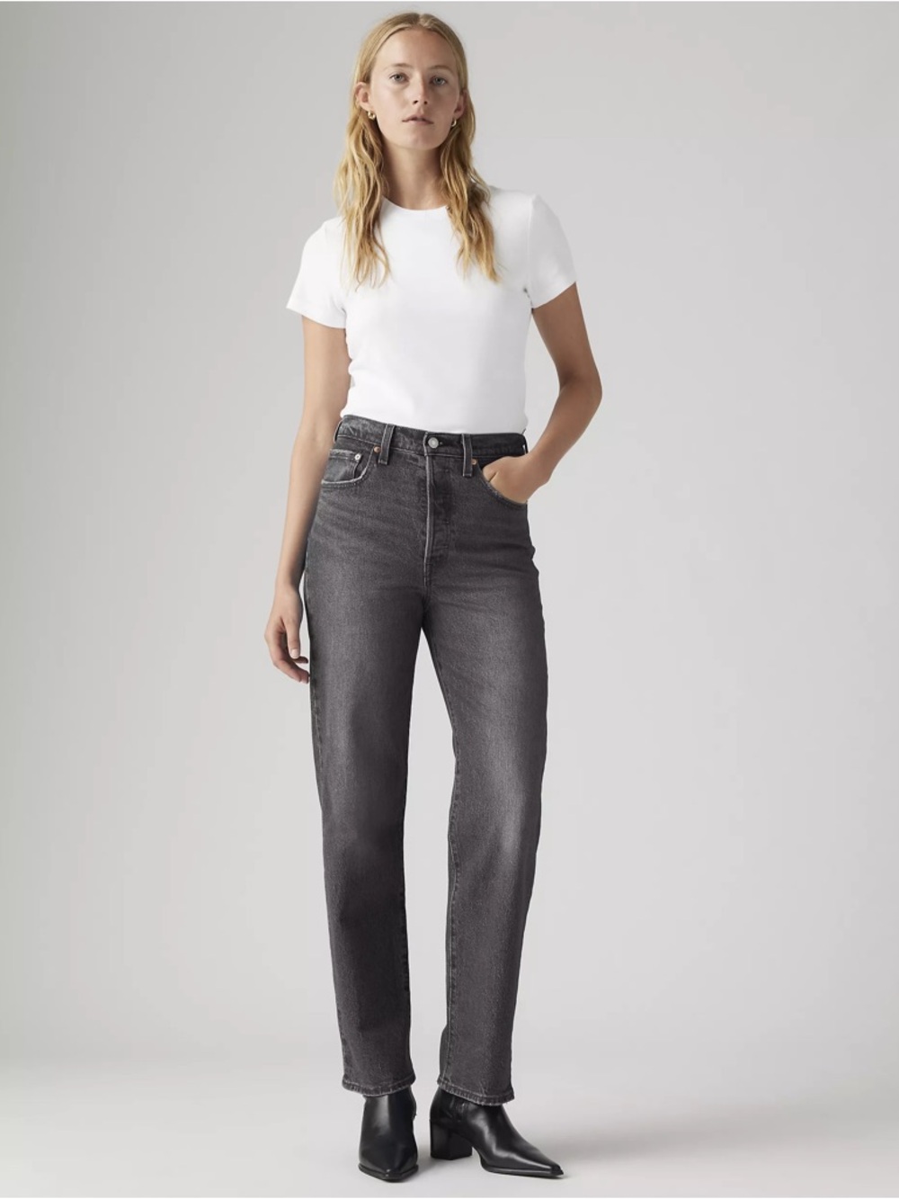 Levi's Ribcage Straight Ankle Jeans in Charcoal